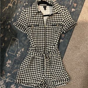River Island houndstooth romper! Size 6 AUS! (Size 0 US)